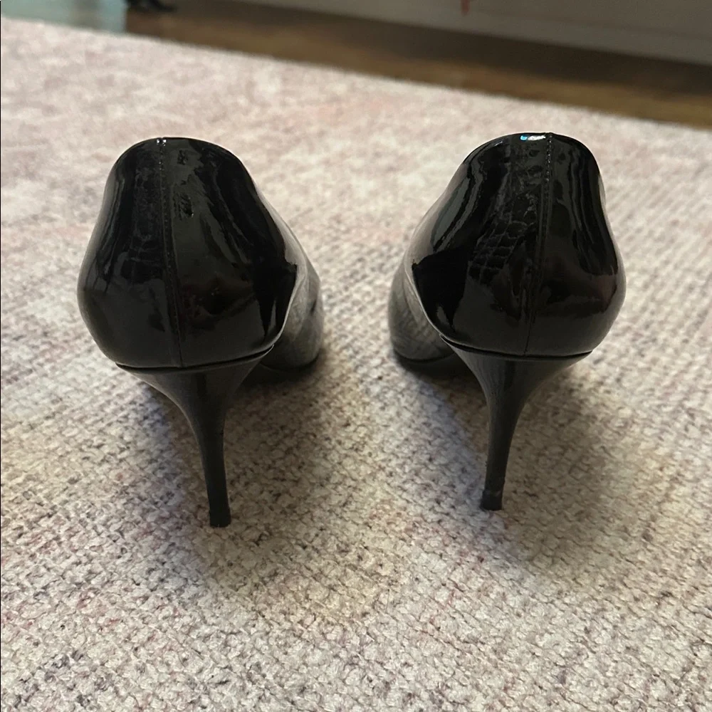 Balenciaga Black Heels with Gold BB logo - Picture 2 of 8